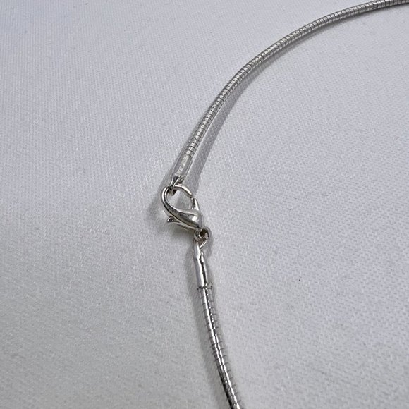 Pink Synthetic Cats Eye Jeweled Pendant 5” Diameter Silver Tone Necklace - Picture 6 of 7